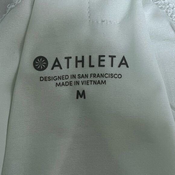 Athleta Incline Power of She Racerback breathable roomy Tank top - Picture 2 of 6